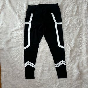 Her universe photon leggings